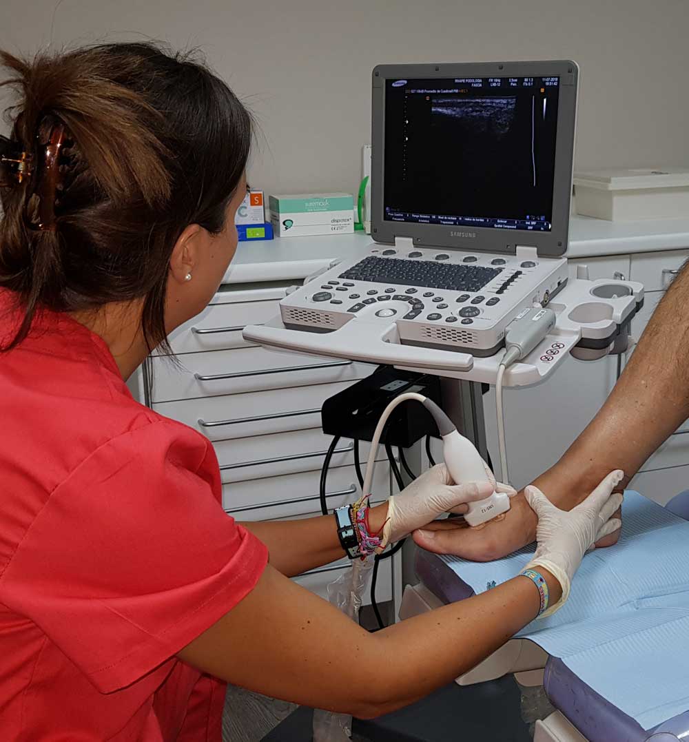 Servicios de Podología en Alicante. Plantillas para los pies en Alicante.